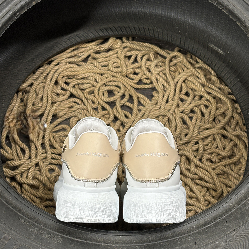 Alexander McQueen Light Roz Pantofi sport - prezentare produs