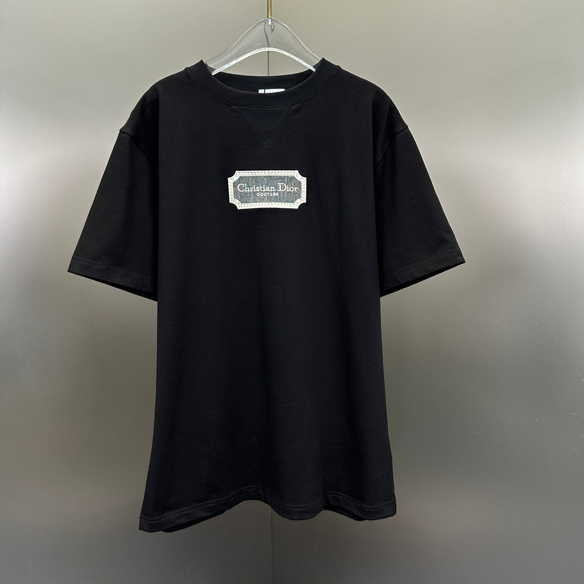 Dior Tricou Exclusive - prezentare produs