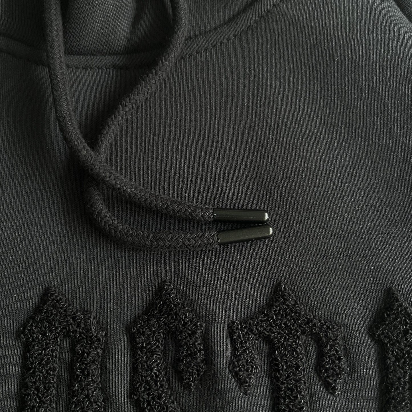 Trapstar Trening Chenille Negru Out - prezentare produs