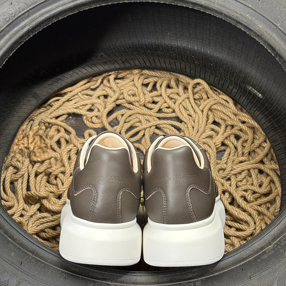 Alexander McQueen Maro - prezentare produs