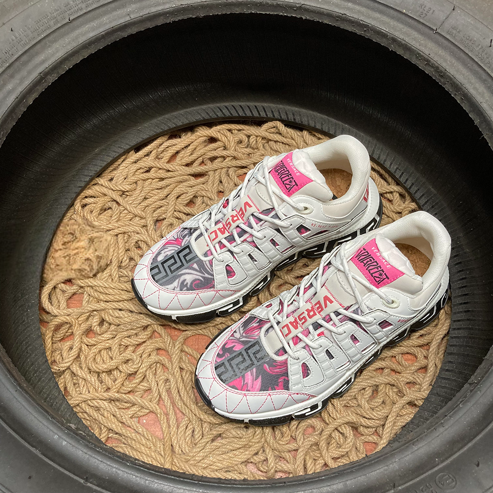 Versace Trigreca V15 Pantofi sport - prezentare produs