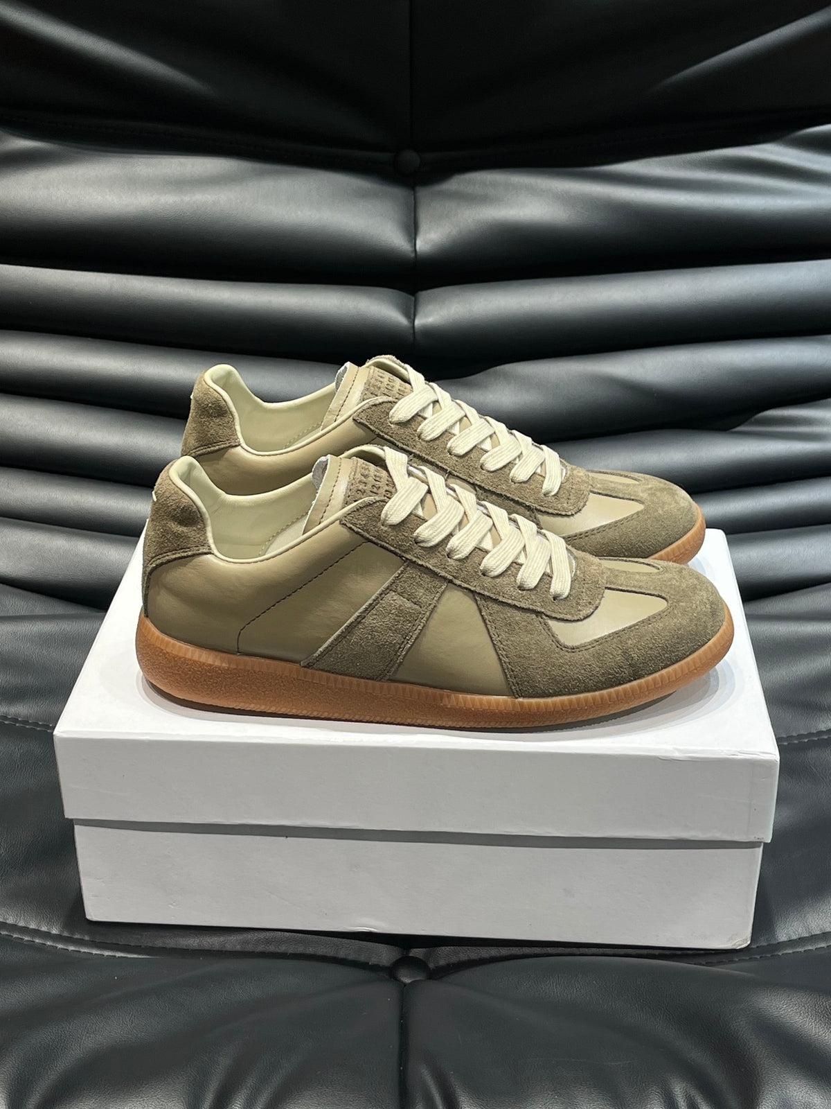 Maison Margiela Pantofi sport Earth - prezentare produs