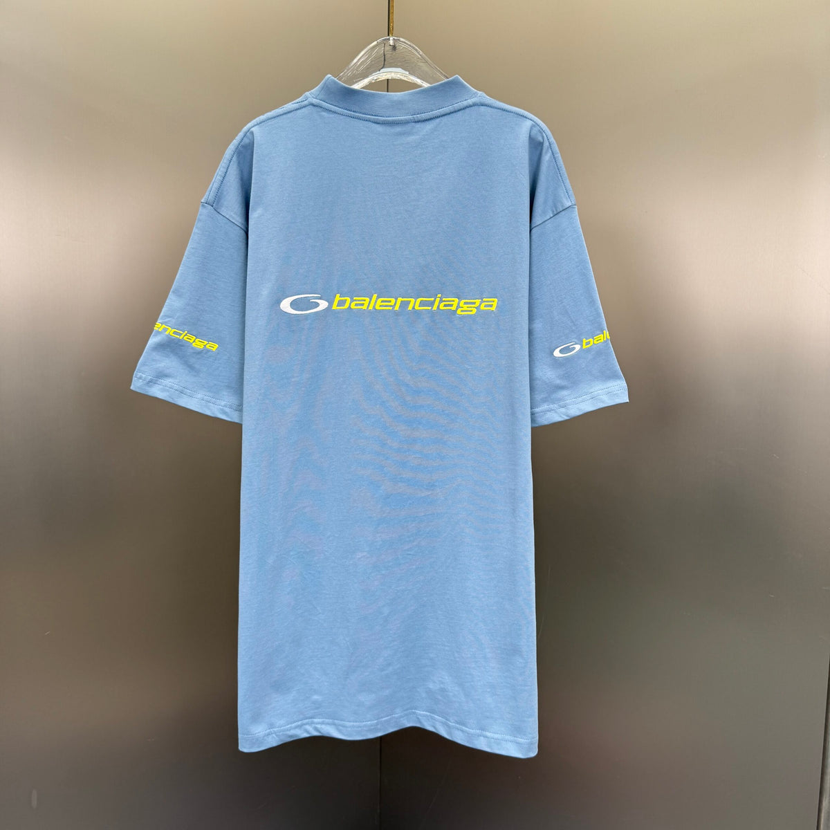 Balenciaga Tricou Exclusive - prezentare produs