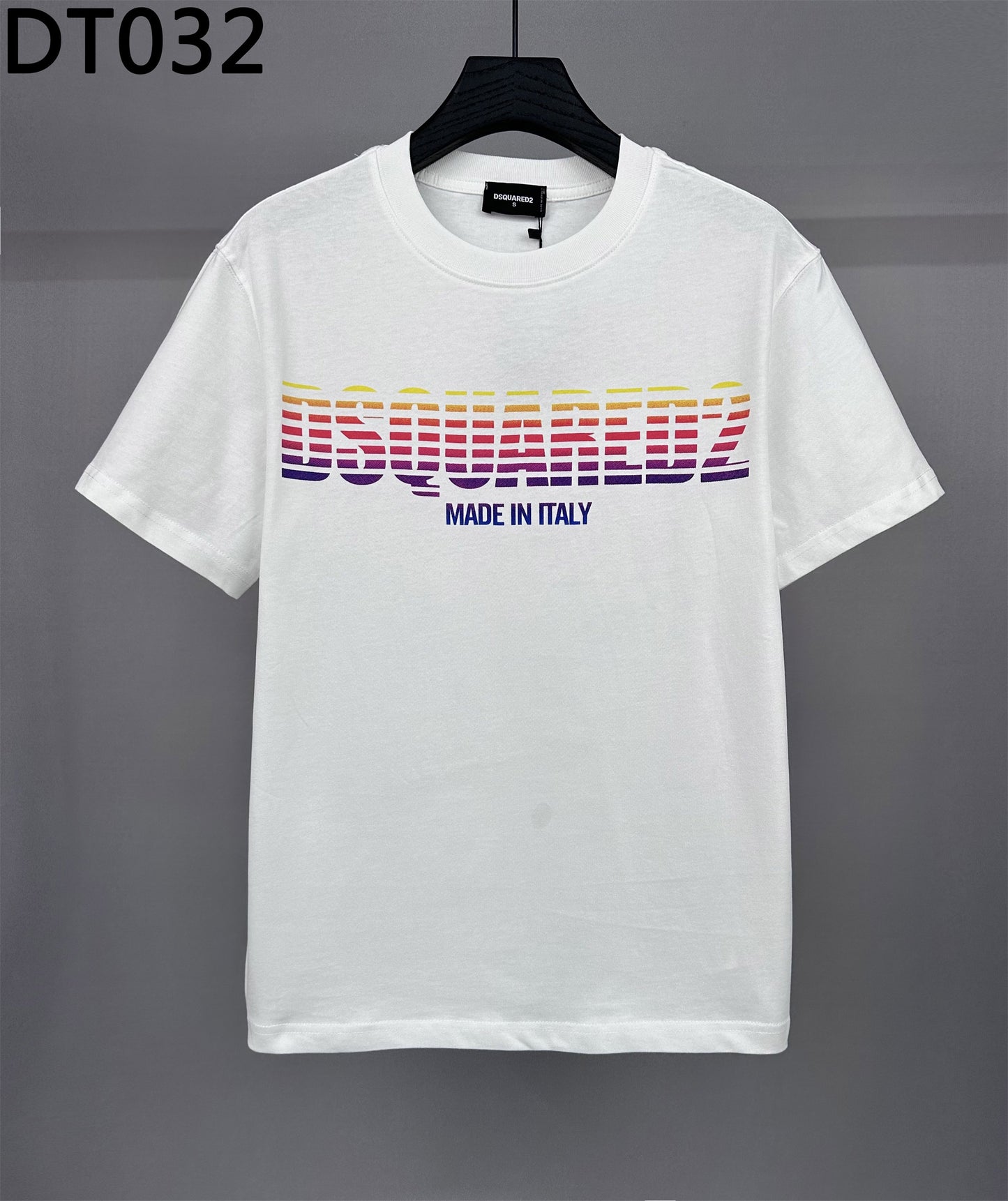 Dsquared2 T Cămașă Dt032 - prezentare produs