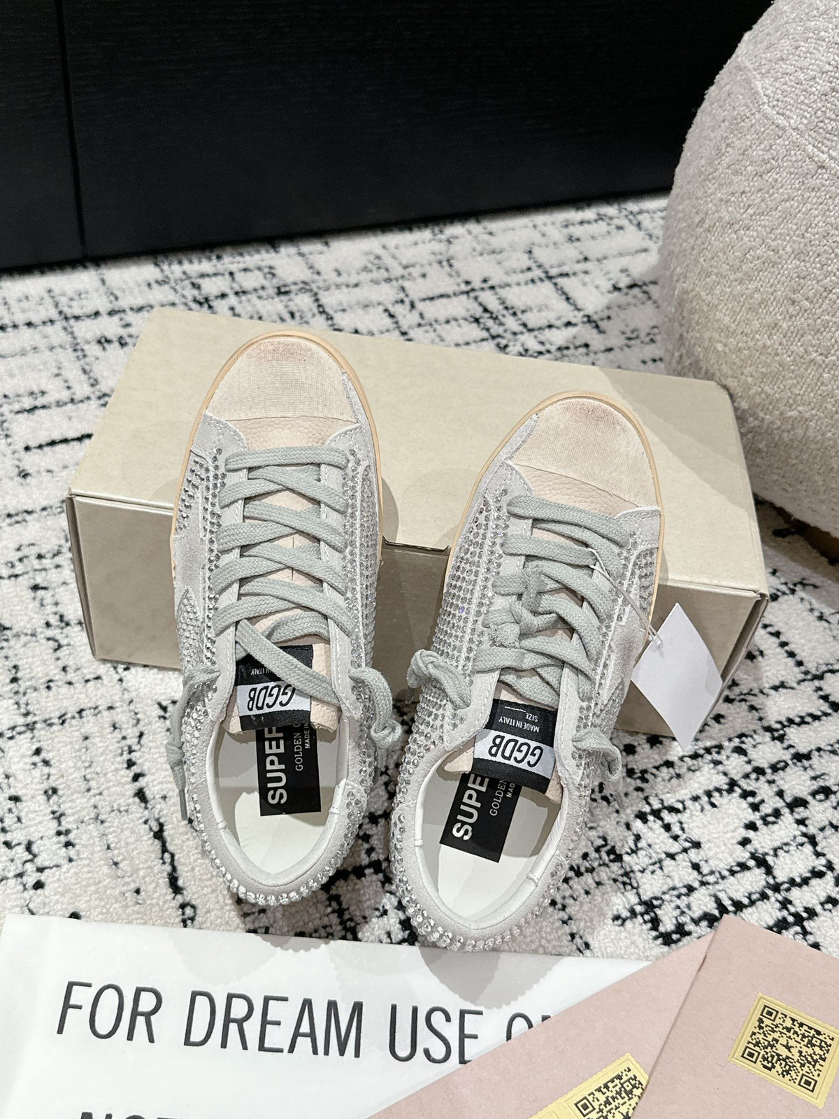 Golden Goose Deluxe G09 Pantofi sport - prezentare produs