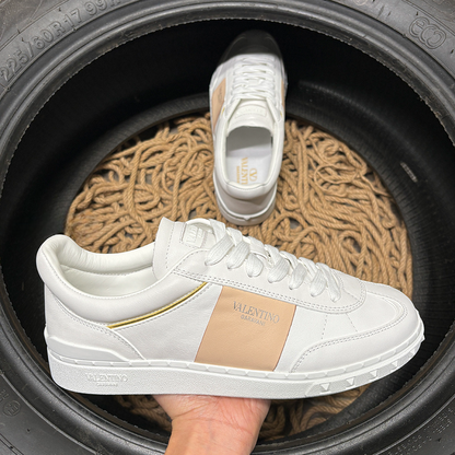 Valentino Upvillage Alb Crem - prezentare produs