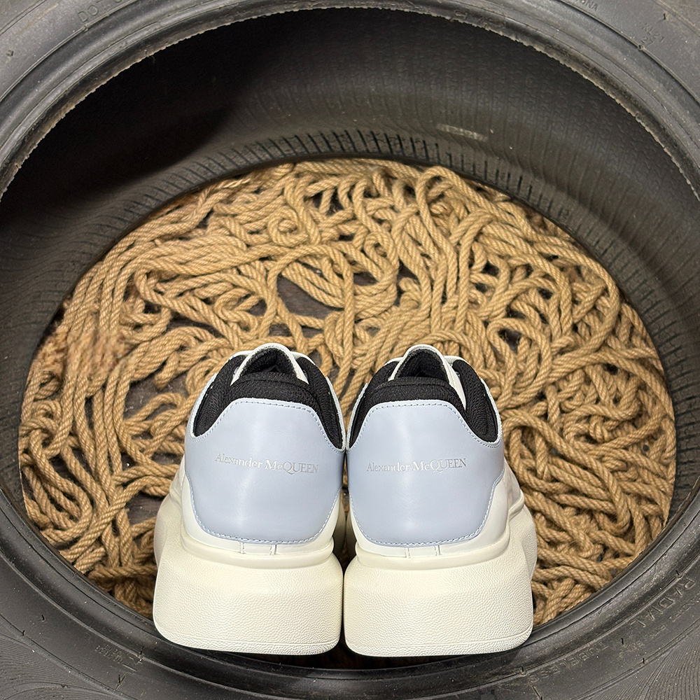 Alexander McQueen Alb Baby Albastru Pantofi sport - prezentare produs