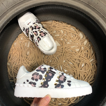 Valentino Rockstud Leopard - prezentare produs