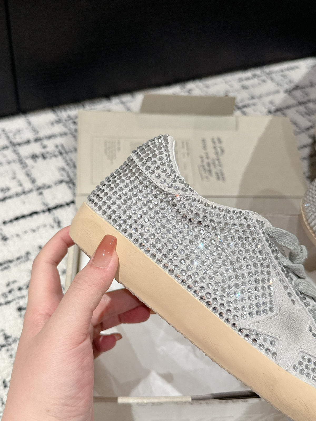 Golden Goose Deluxe G09 Pantofi sport - prezentare produs
