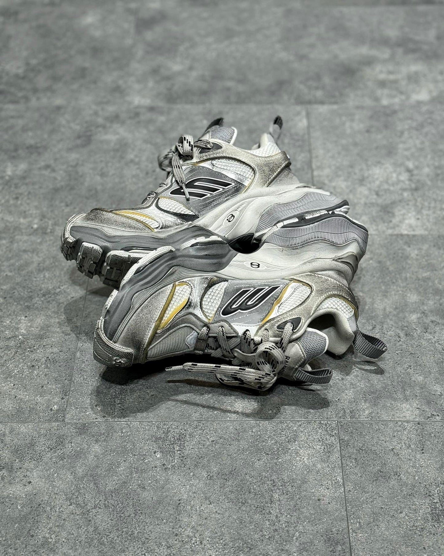 Balenciaga Cargo Gri - prezentare produs