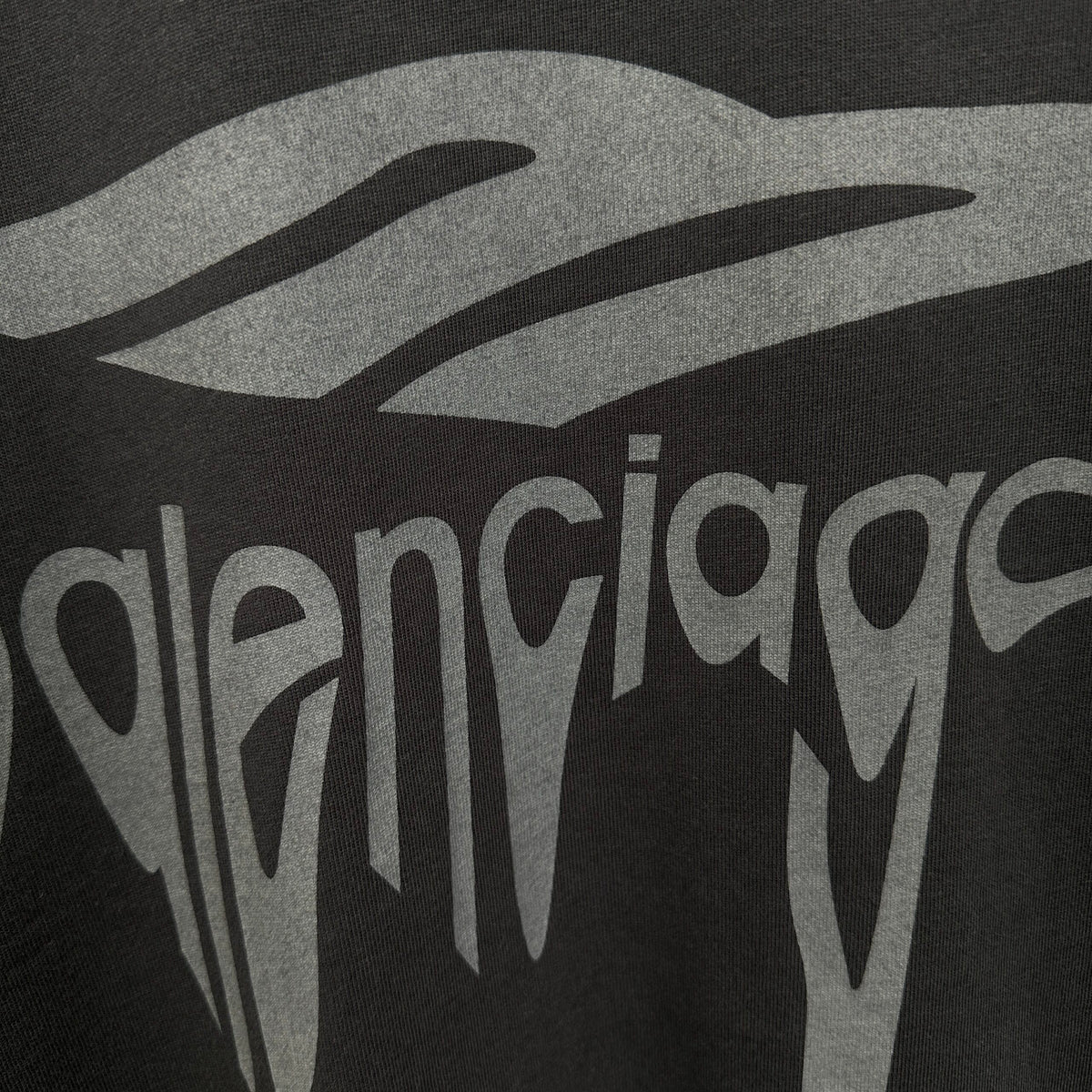 Balenciaga T Cămașă Exclusive - prezentare produs