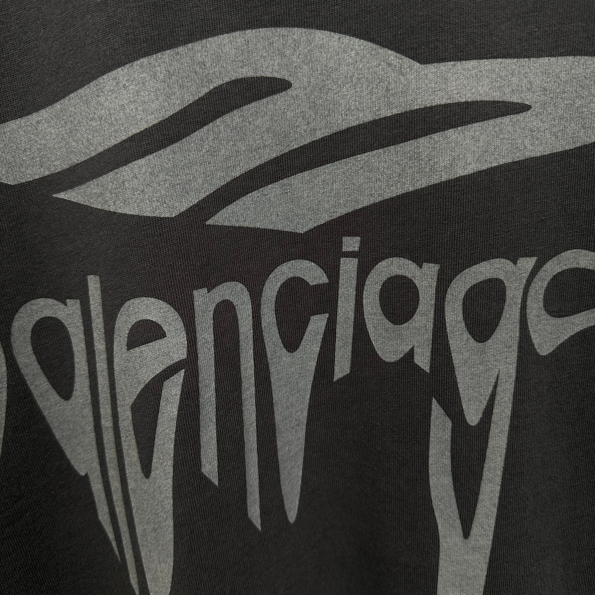 Balenciaga T Cămașă Exclusive - prezentare produs