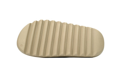 Adidas Yeezy Yeezy Slides Pure - prezentare produs