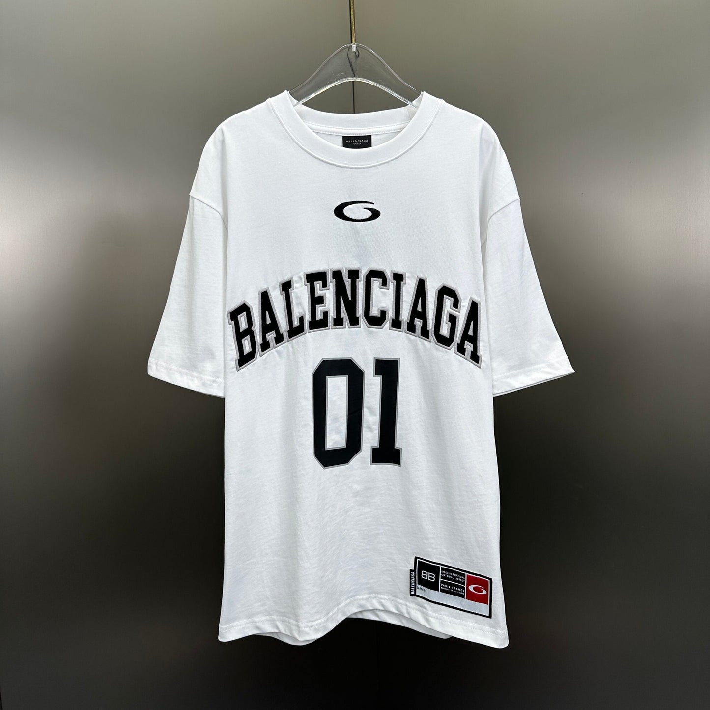 Balenciaga Tricou Exclusive - prezentare produs
