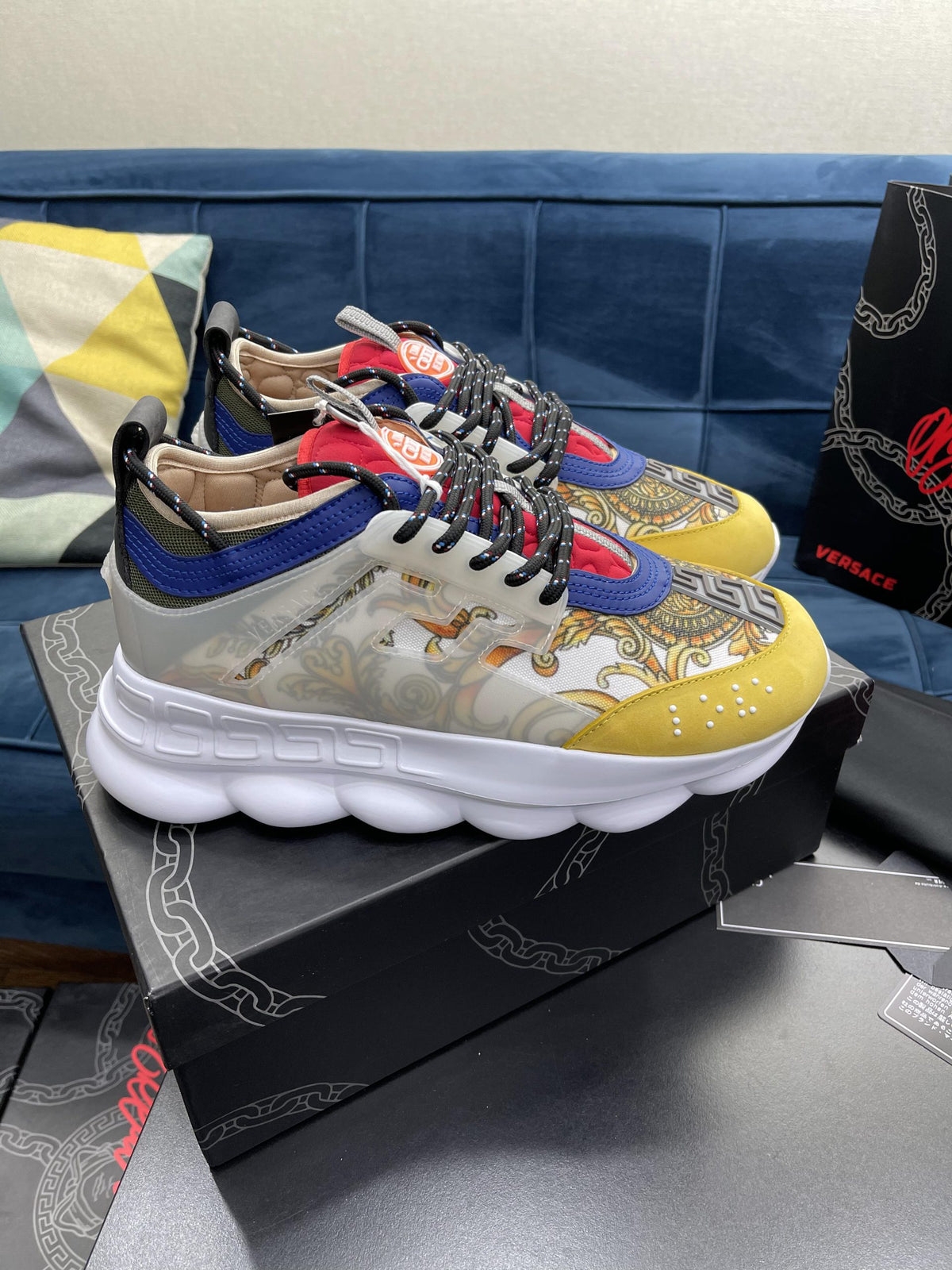 Versace Chain Reaction Galben - prezentare produs