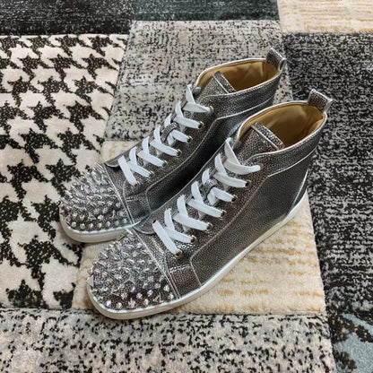 Christian Louboutin Argintiu Spikes High - prezentare produs