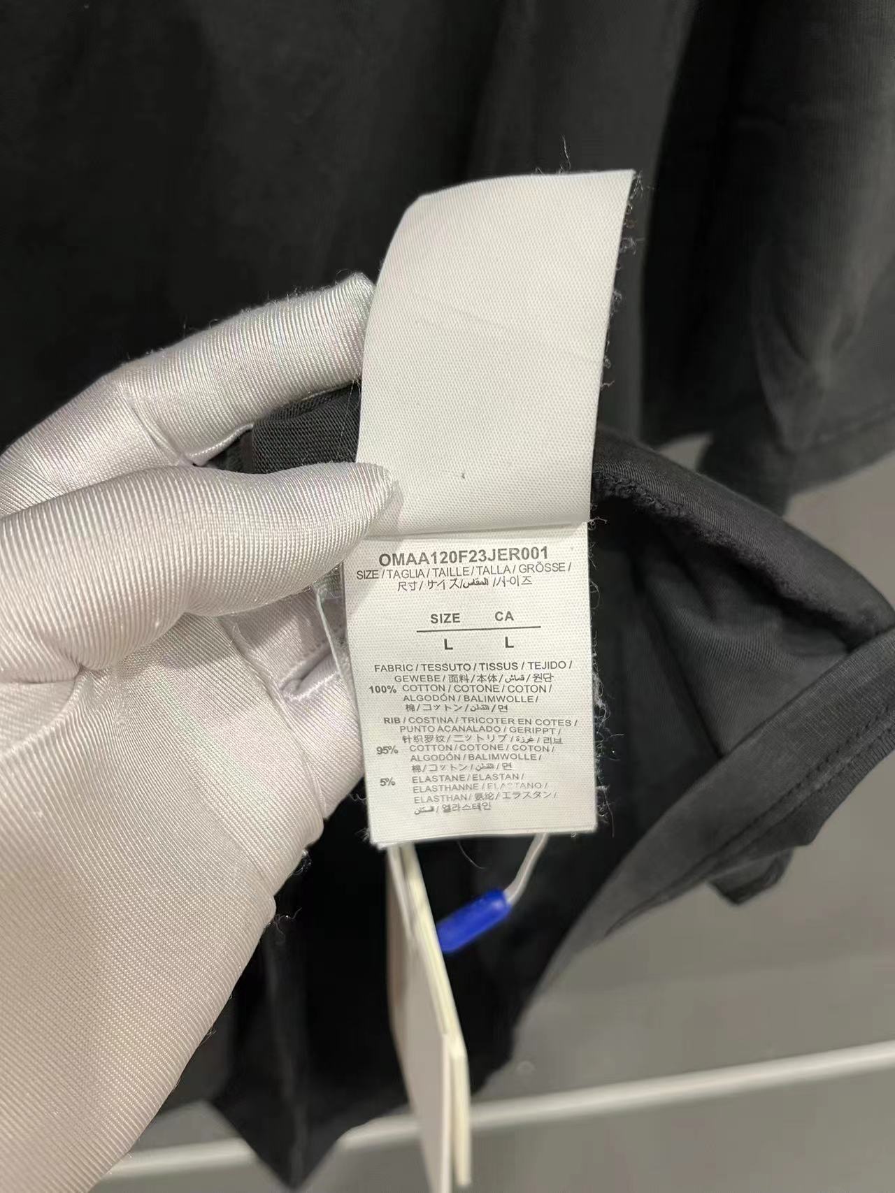 Off-White Off-White T Cămașă F05 - prezentare produs