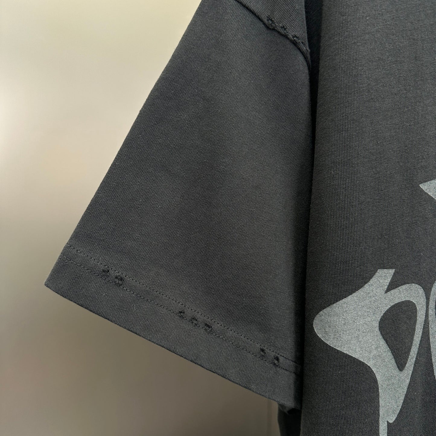 Balenciaga T Cămașă Exclusive - prezentare produs