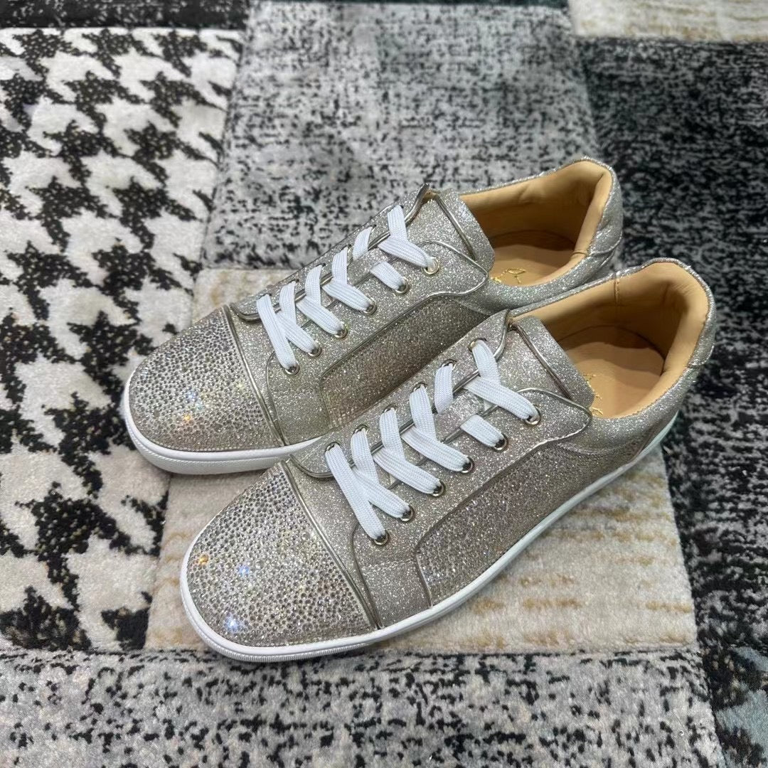 Christian Louboutin Shiny Diamonds Low - prezentare produs