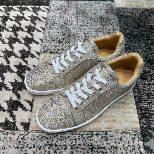 Christian Louboutin Shiny Diamonds Low - prezentare produs