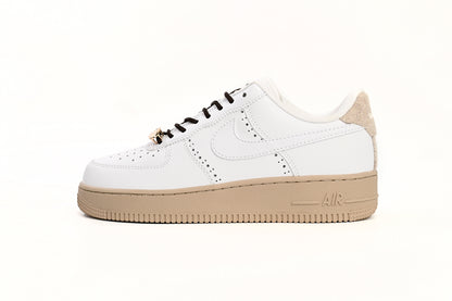 Nike Air Force Low Alb Light Drown - prezentare produs