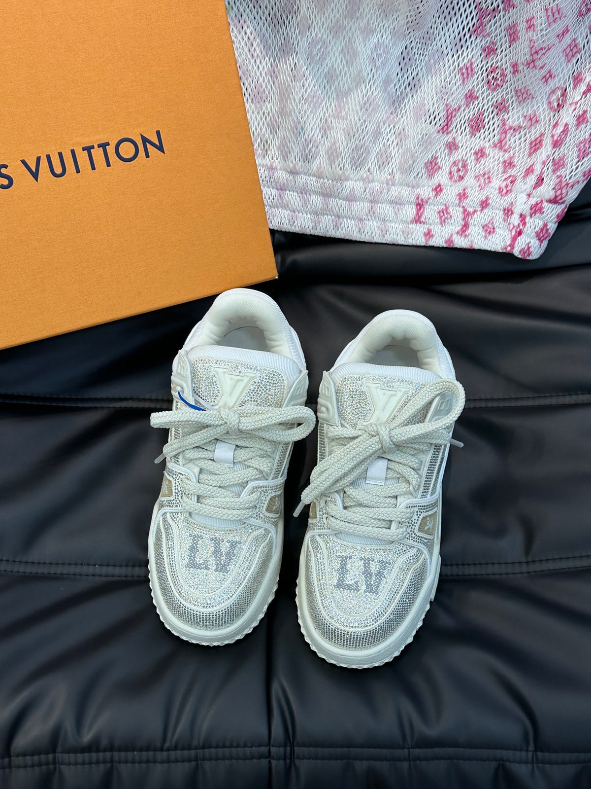 Louis Vuitton LV Trainers Maxi Gri Stones - prezentare produs
