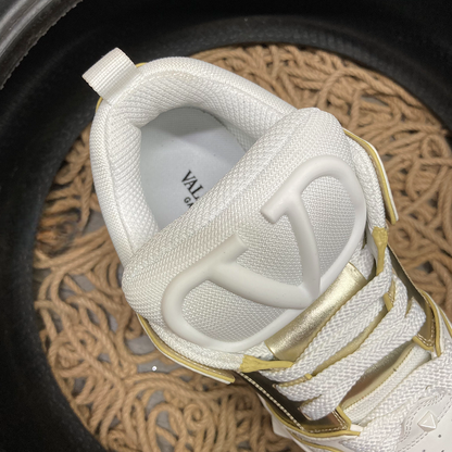 Valentino 6 - prezentare produs