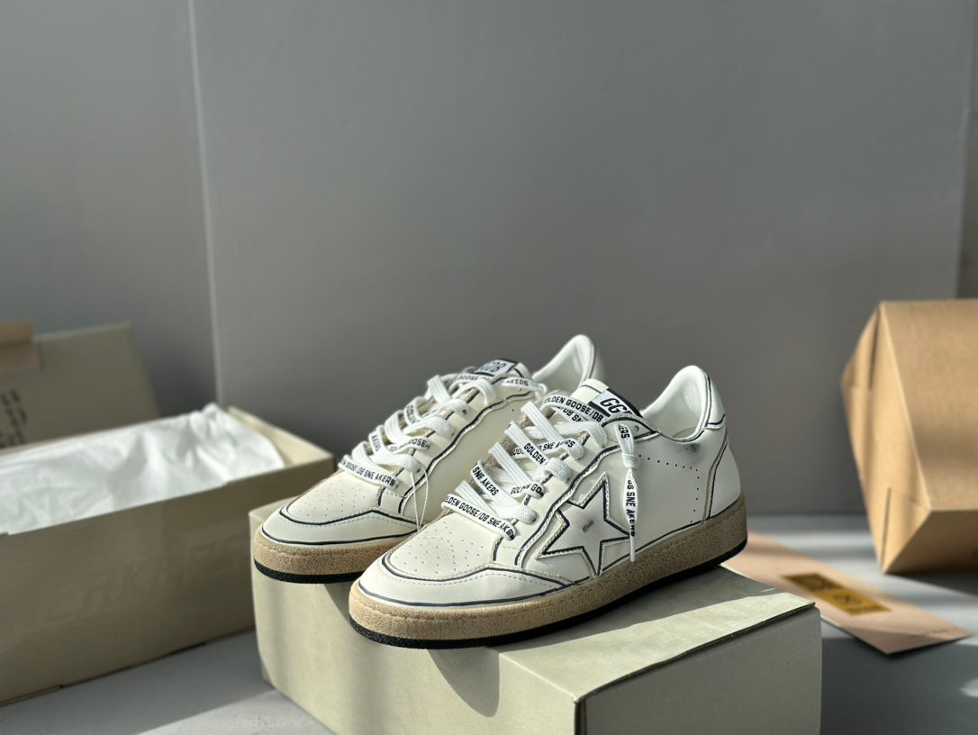 Golden Goose Deluxe G34 - prezentare produs