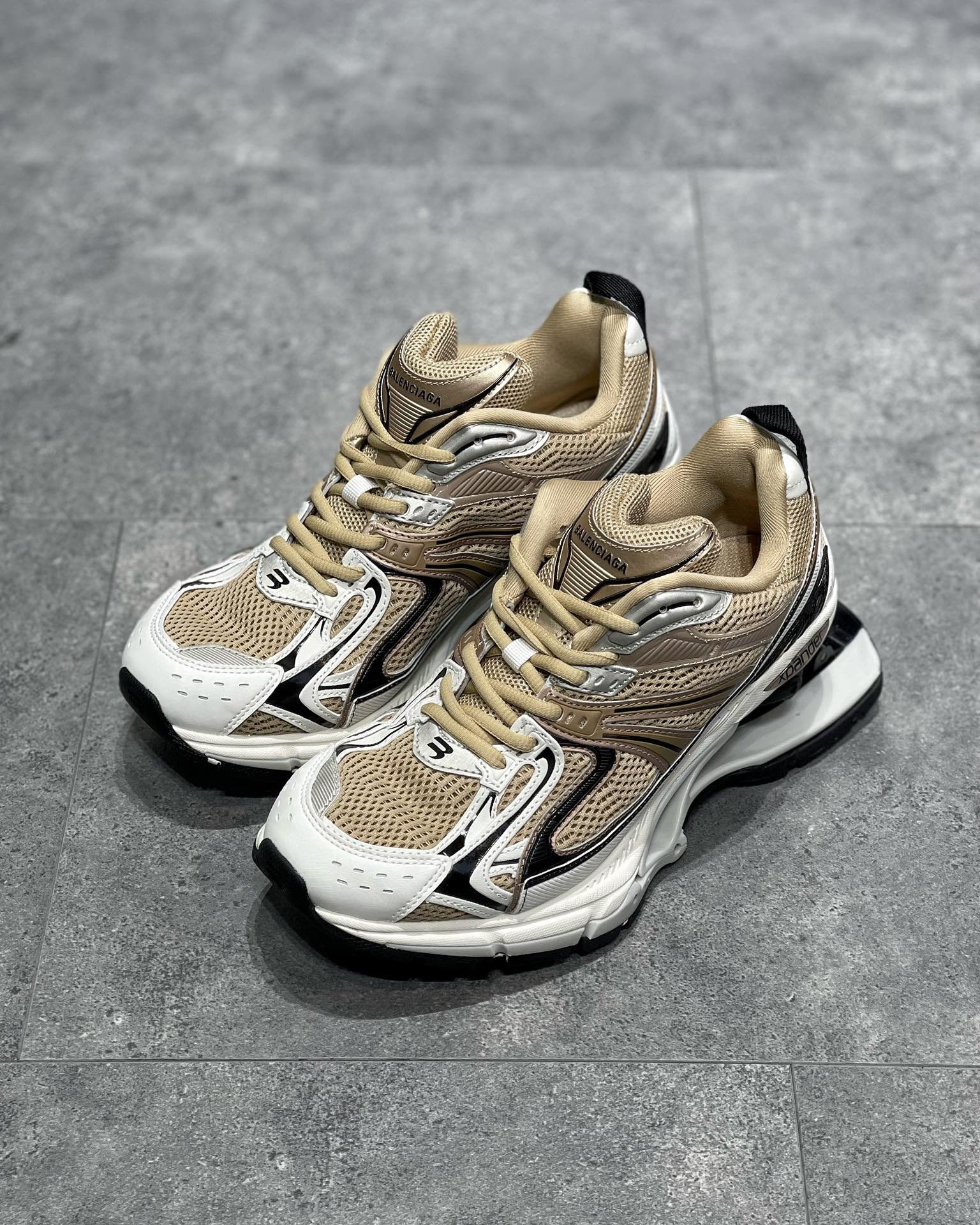 Balenciaga X Pande Crem Alb - prezentare produs