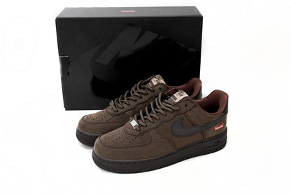 Nike Air Force X Supreme Maro - prezentare produs