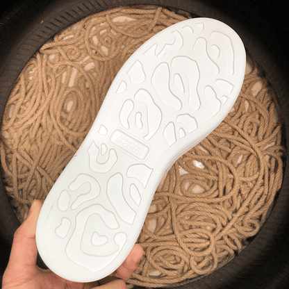 Alexander McQueen M14 Pantofi sport - prezentare produs