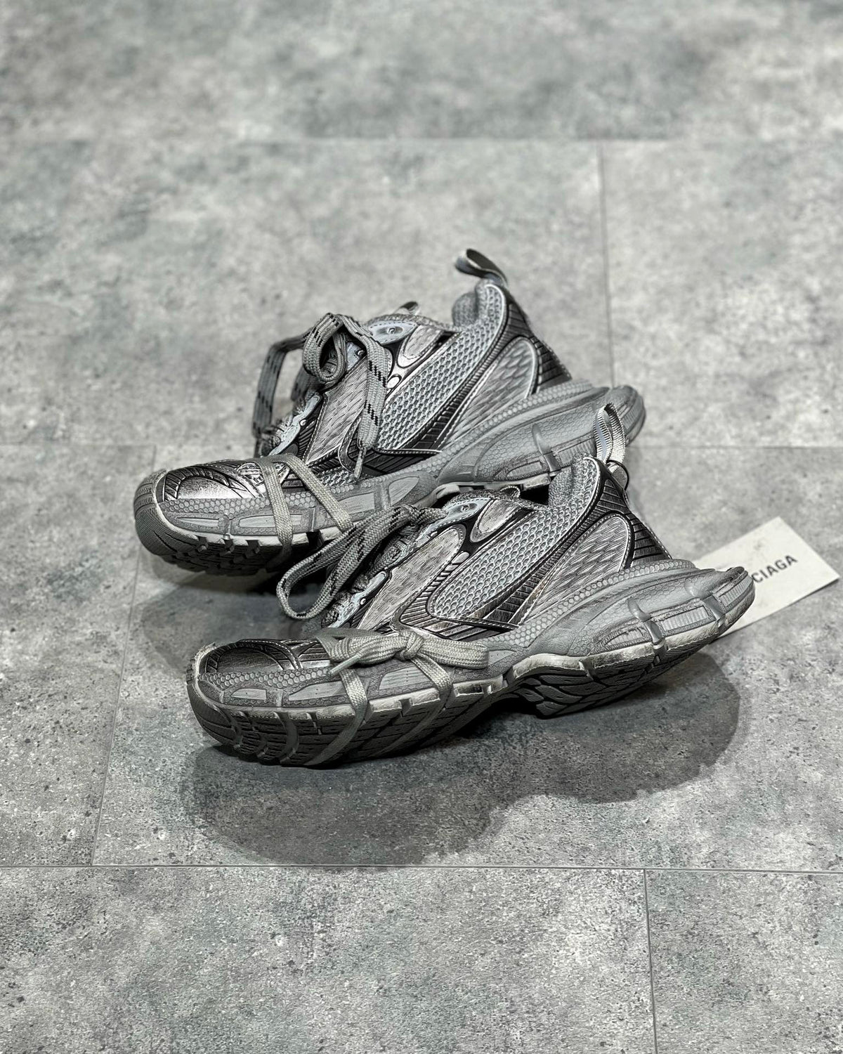 Balenciaga 3XL Gri Pantofi sport - prezentare produs