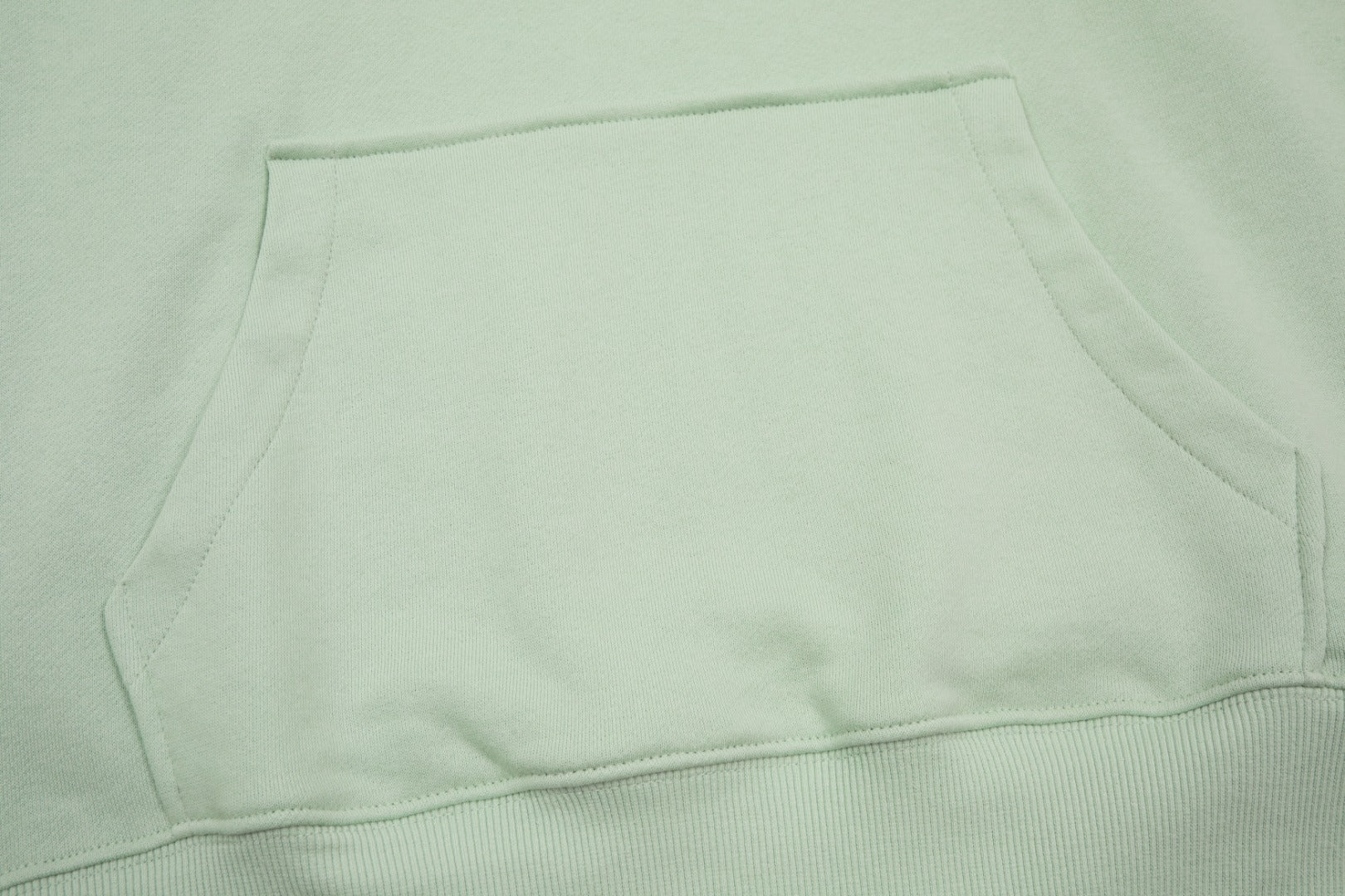 Ami Paris Hanorac Verde - prezentare produs