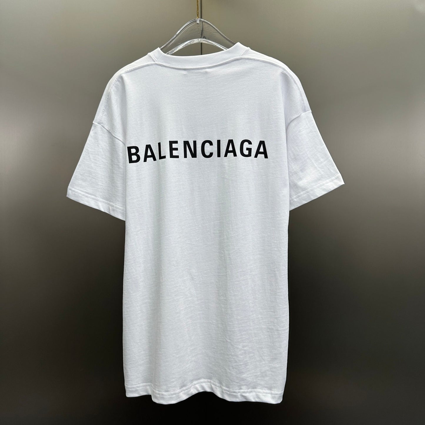 Balenciaga T Cămașă Exclusive - prezentare produs