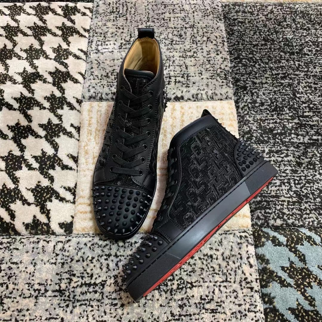 Christian Louboutin Negru Pattern Spikes High - prezentare produs