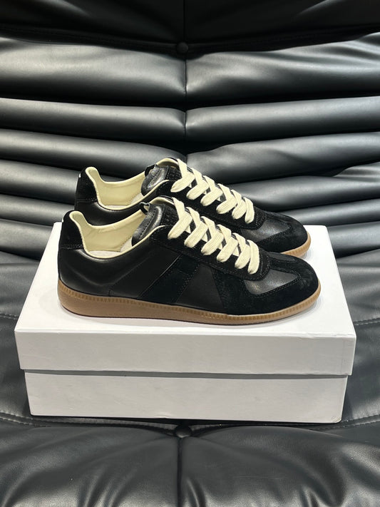 Maison Margiela Pantofi sport Negru - prezentare produs