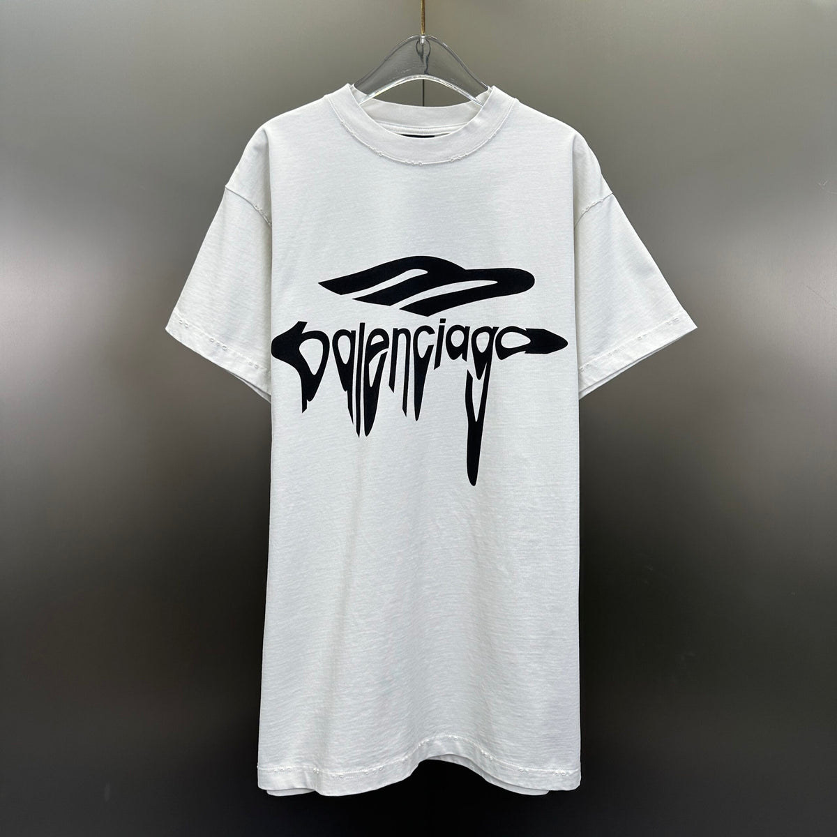 Balenciaga Tricou Exclusive - prezentare produs