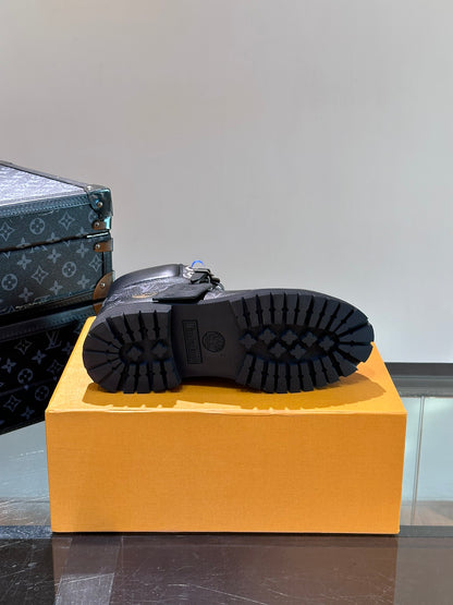 Louis Vuitton LV X Timberland Ghete Negru Piele - prezentare produs