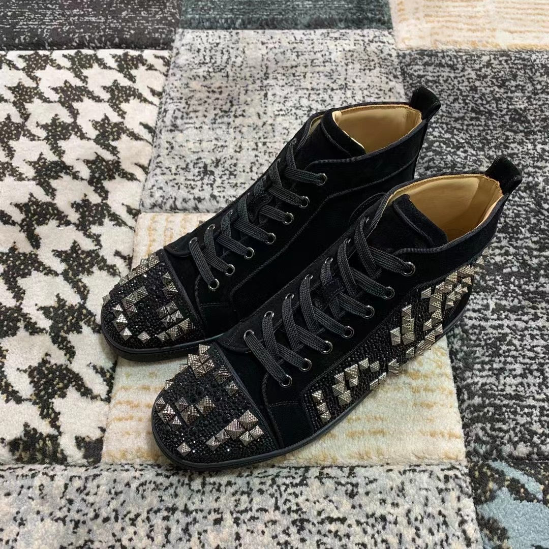 Christian Louboutin Negru Diamonds High - prezentare produs