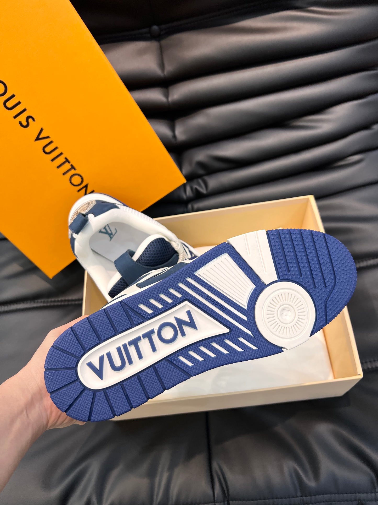 Louis Vuitton LV Skate Albastru Alb - prezentare produs