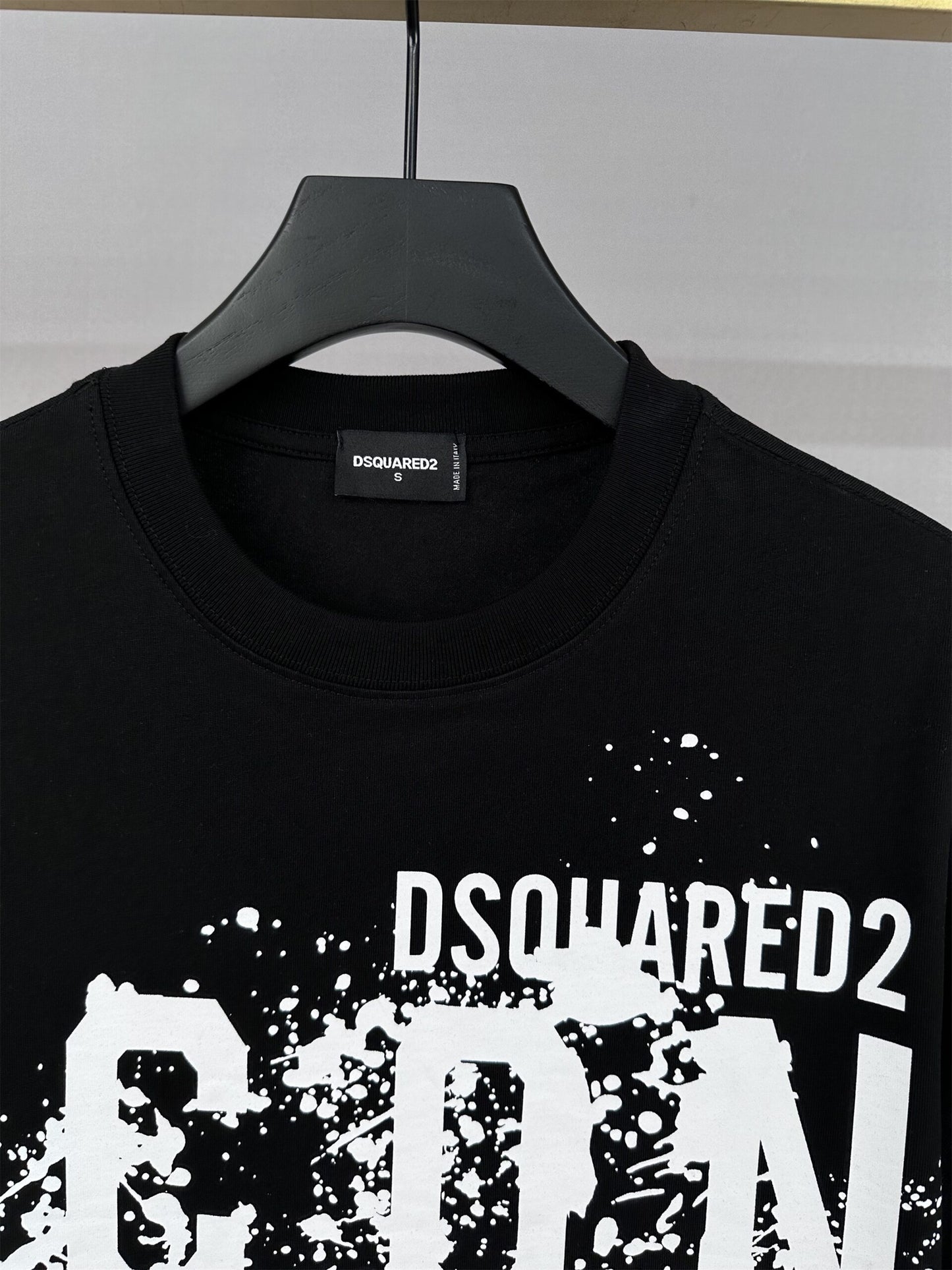 Dsquared2 T Cămașă Dt002 - prezentare produs