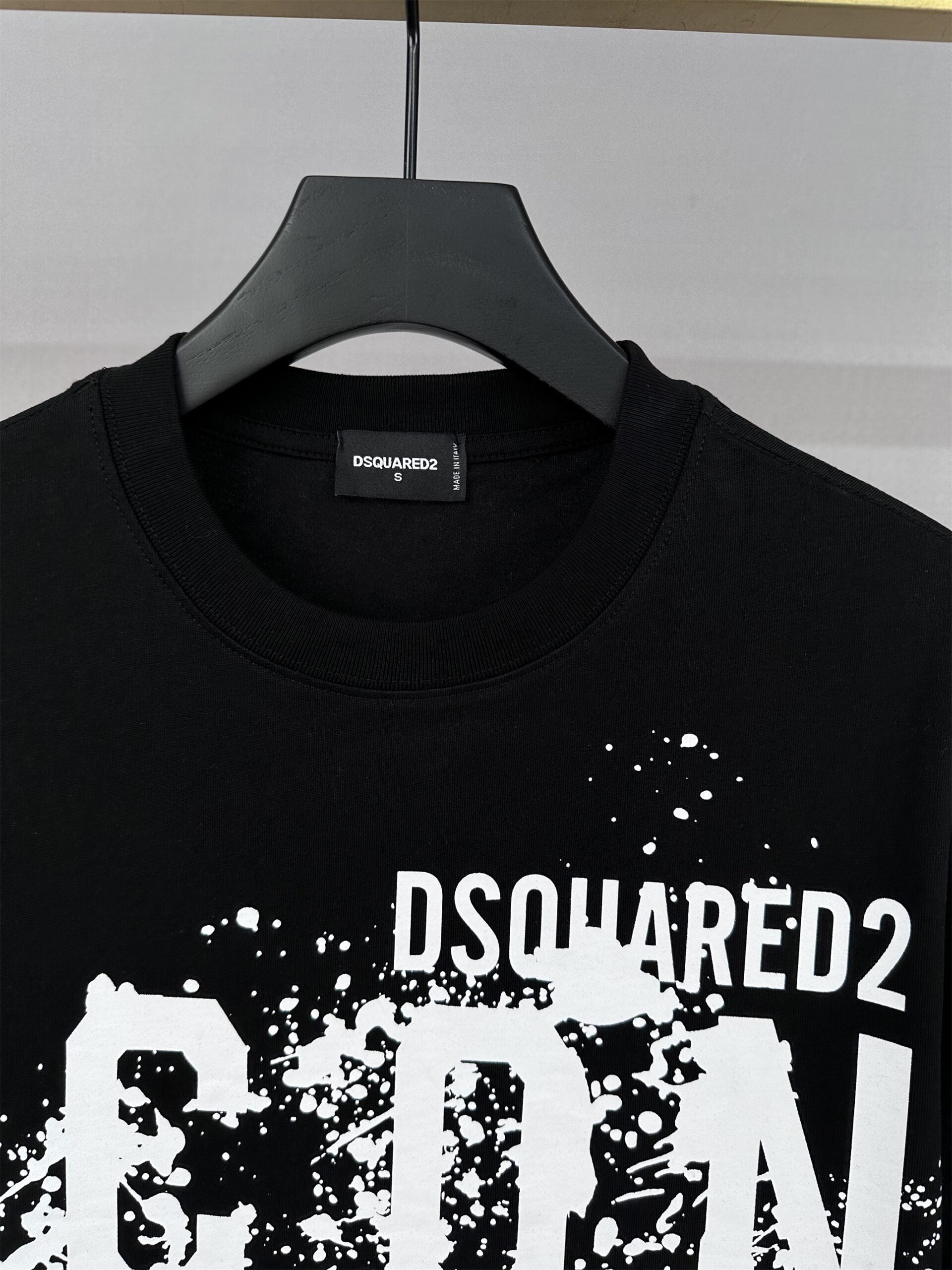 Dsquared2 T Cămașă Dt002 - prezentare produs
