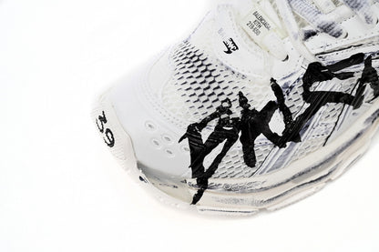 Balenciaga Runner Alb Grafitti - prezentare produs