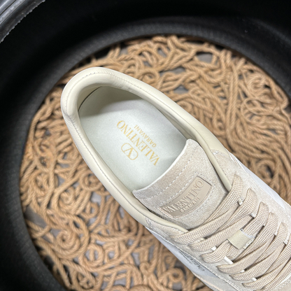 Valentino Upvillage Crem Pantofi sport - prezentare produs