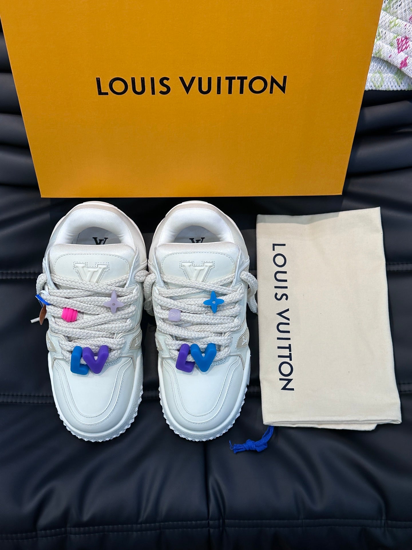 Louis Vuitton LV Trainers Maxi Alb - prezentare produs