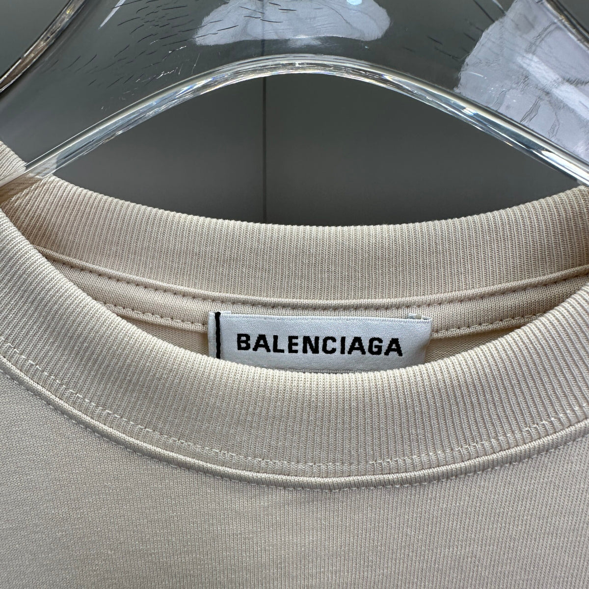 Balenciaga T Cămașă Exclusive - prezentare produs
