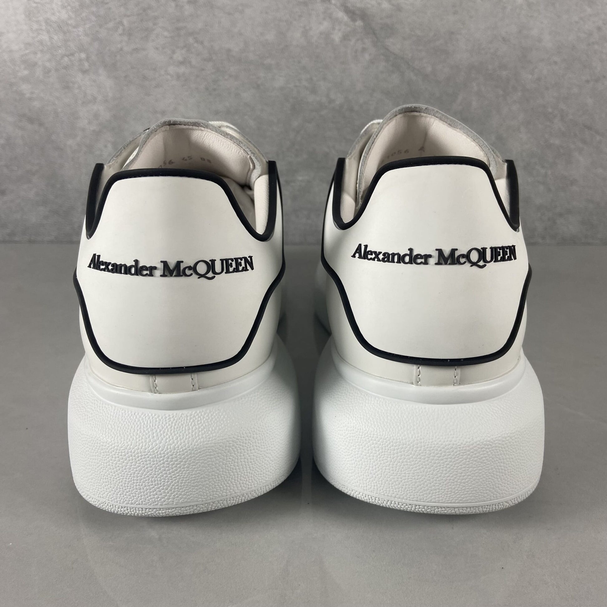 Alexander McQueen Alb Negru Lines Pantofi sport - prezentare produs