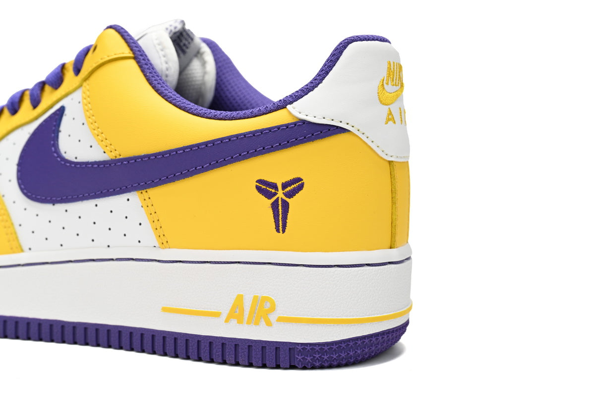 Nike Air Force X Kobe Bryant Pantofi sport - prezentare produs