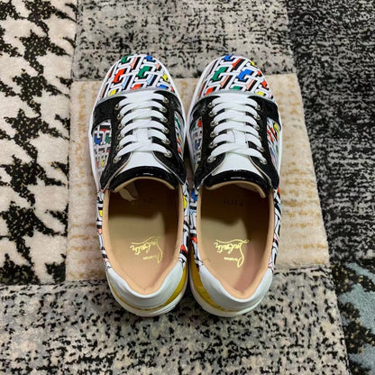 Christian Louboutin Alb Pattern Spikes Low - prezentare produs