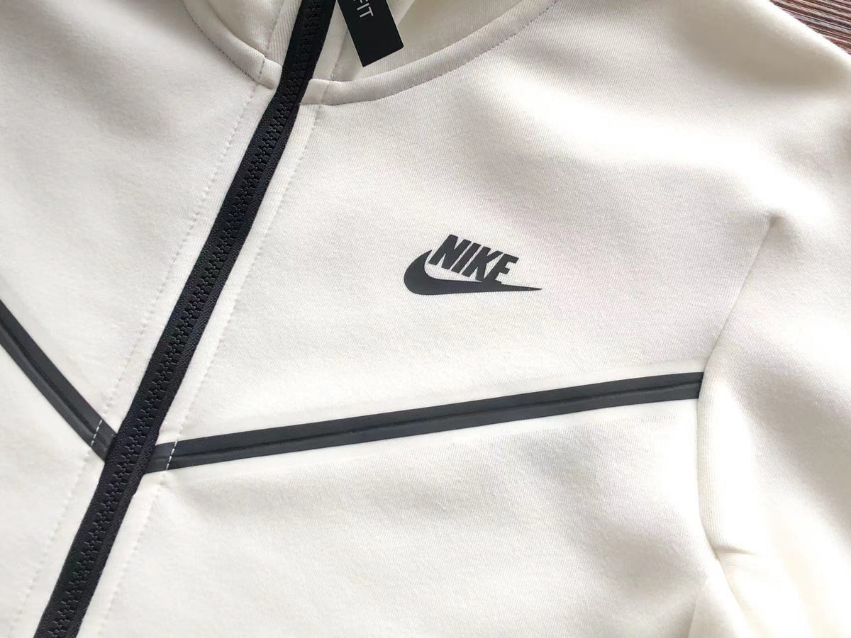 Nike Tech Fleece Full Alb Fleece - prezentare produs